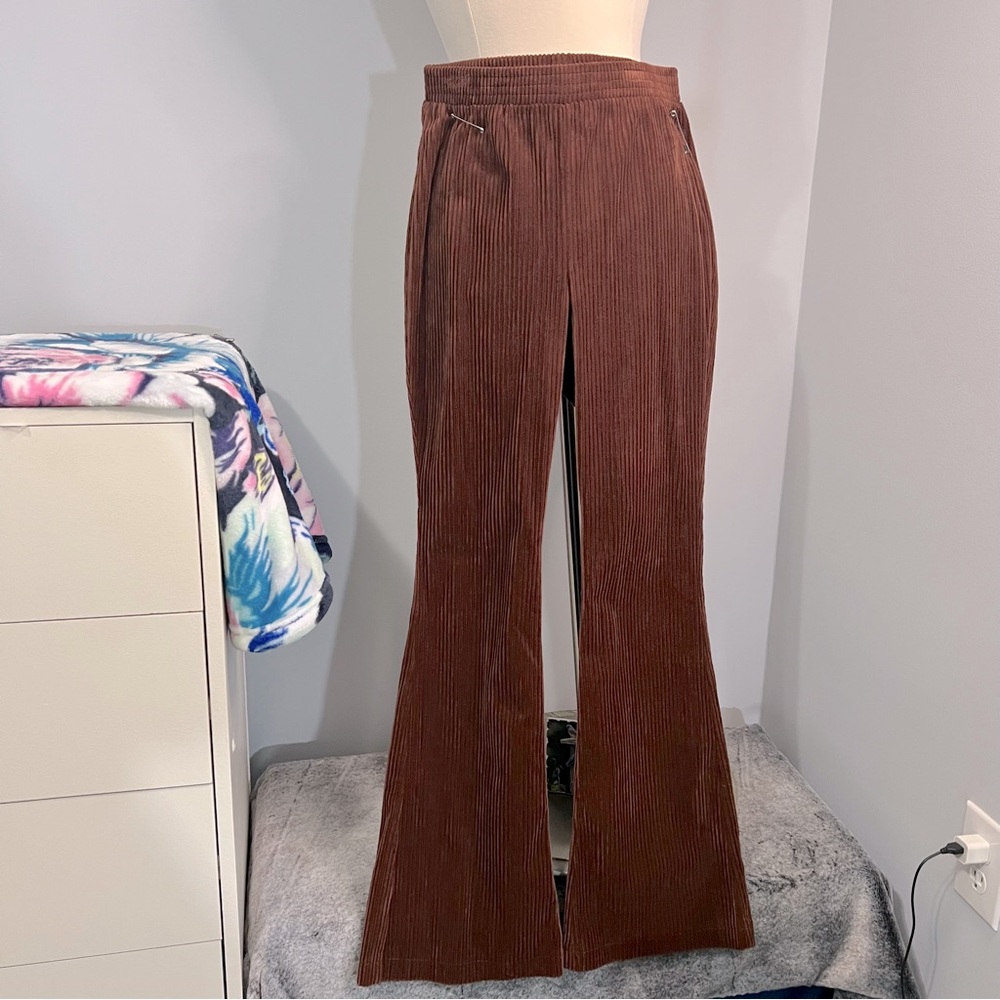 Bagatelle Collection S Brown Corduroy High Rise Bell Bottom Pants